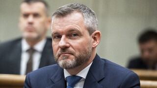 Pellegrini navrhuje júnový termín volieb, o podporu žiada SaS