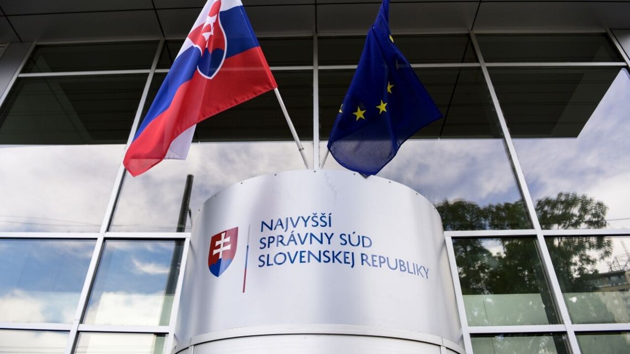 Na bratislavských súdoch nahlásili bombu. Polícia situáciu preveruje