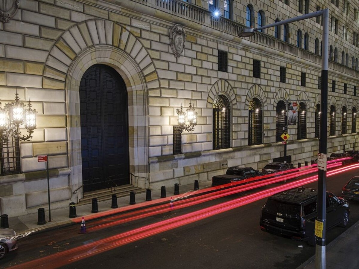 Fed splnil očakávania. Spomalil tempo sprísňovania menovej politiky