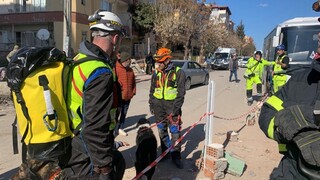 FOTO: Slovenskí záchranári aj naďalej spolupracujú a pomáhajú pri dôsledkoch zemetrasenia v Turecku