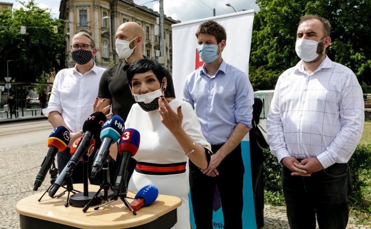 ROZHOVOR: Politológ o roku 2022: Čakám, že sa v regionálnych voľbách presadia Progresívne Slovensko, KDH i Aliancia