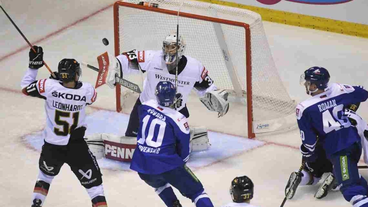 Slovenskí reprezentanti v hokeji prehrali v prípravnom zápase proti Nemecku 1:3
