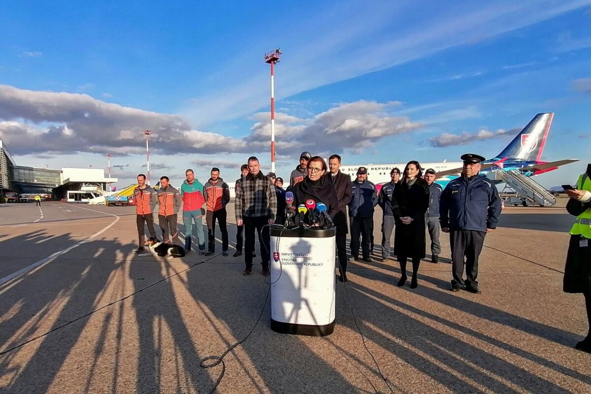 Návrat slovenských záchranárov z Turecka