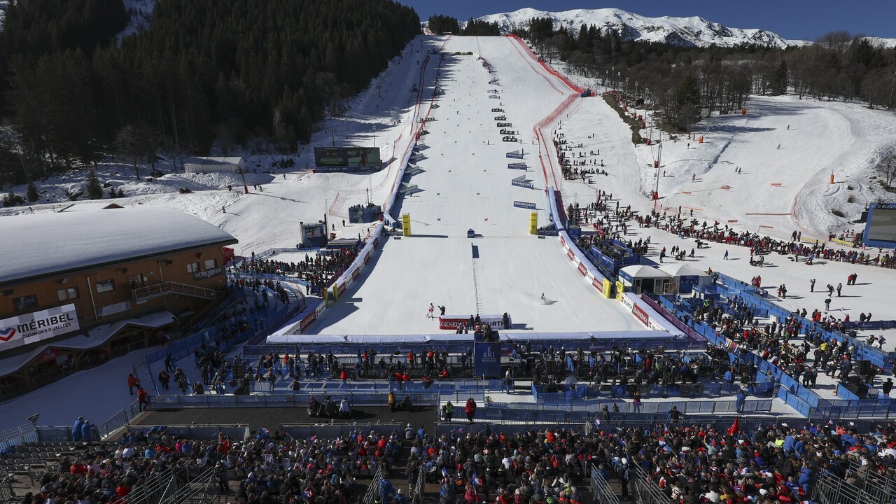 Rýchly koniec slovenských lyžiarov v paralelných pretekoch na MS. Podľahli domácim Francúzom 0:4