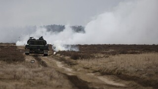 Spojenci Kyjeva skompletizovali prvý prápor tankov Leopard, uviedol poľský minister obrany