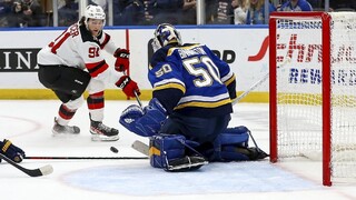 NHL: New Jersey s Tatarom neuspelo na ľade St. Louis, Fehérváry až štyri mínusové body