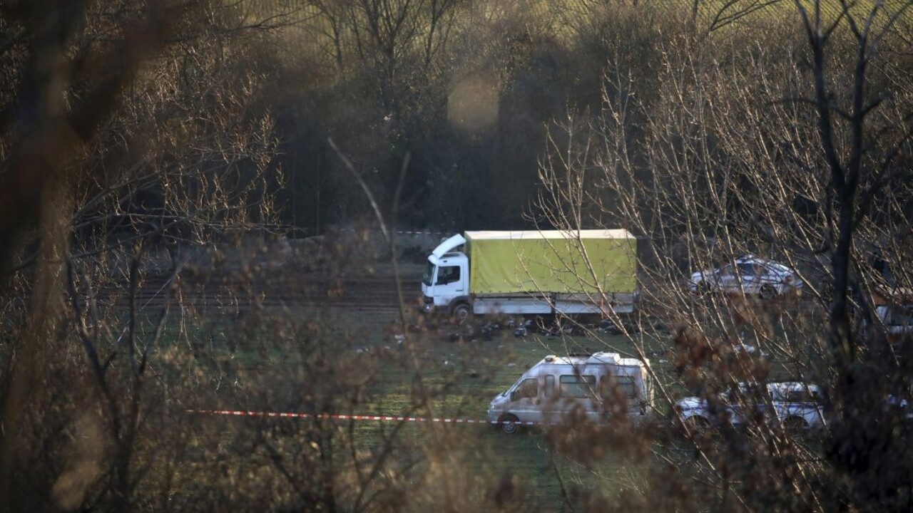 Bulharskí policajti zadržali v prípade udusených migrantov štyri osoby