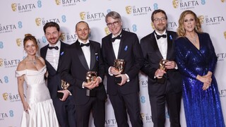 FOTO: Ceny BAFTA sú rozdané. Večer ovládla vojnová dráma Na západe nič nového