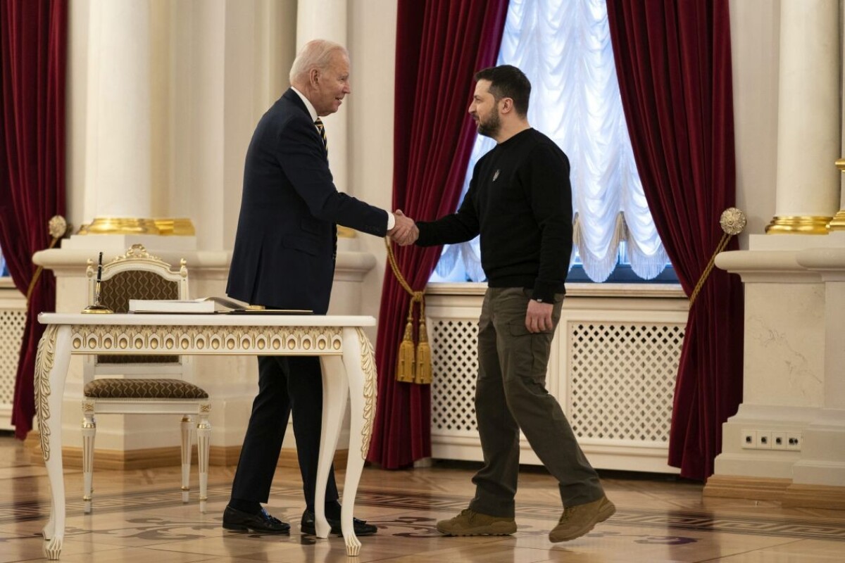 Joe Biden a Volodymyr Zelenskyj