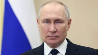 Ruská armáda je garantom stability, vyhlásil Putin. Prisľúbil zvýšenie vojenskej výroby