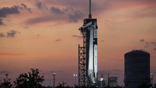 SpaceX a NASA zrušili odlet rakety Falcon 9 tesne pred štartom. Vyskytli sa technické problémy