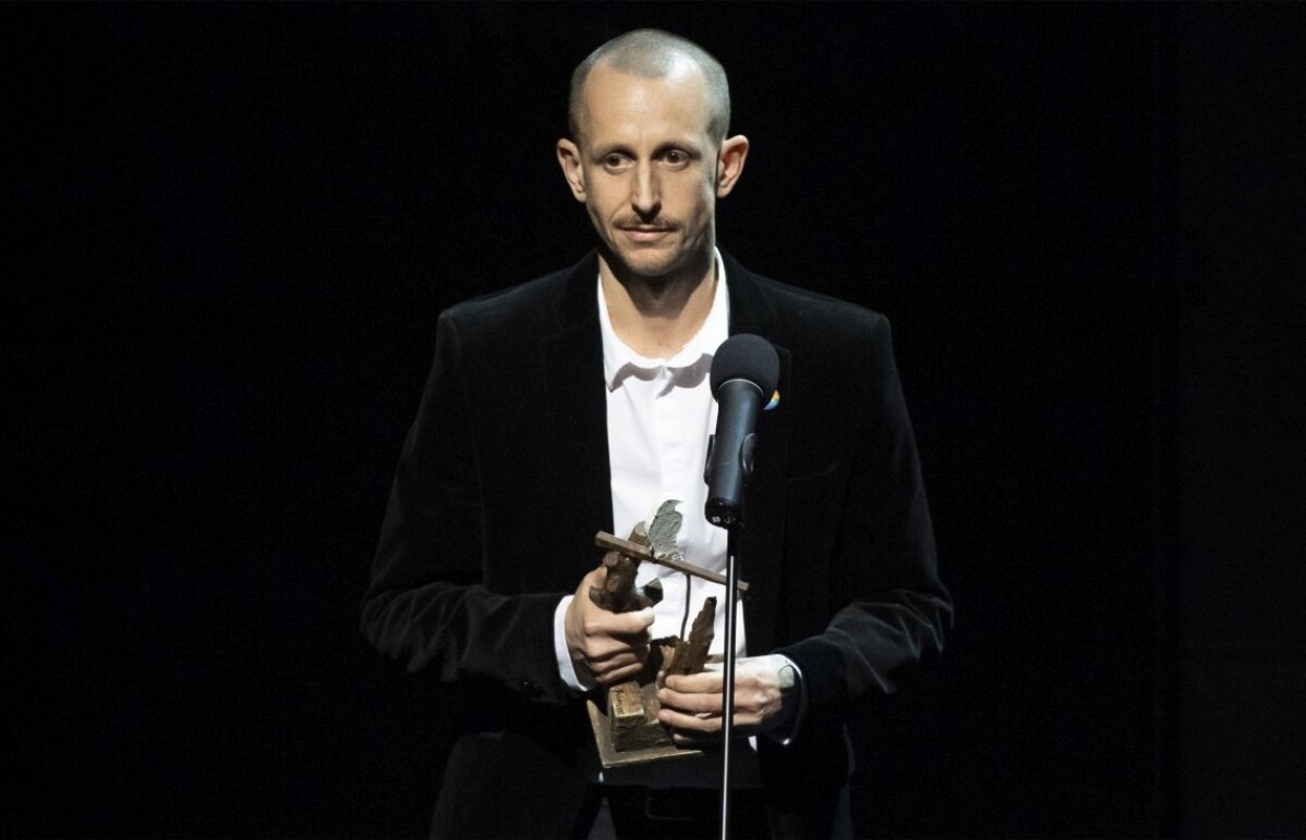 Roman Samotný prebral ocenenie Biela vrana za občiansku odvahu a obhajobu verejného dobra