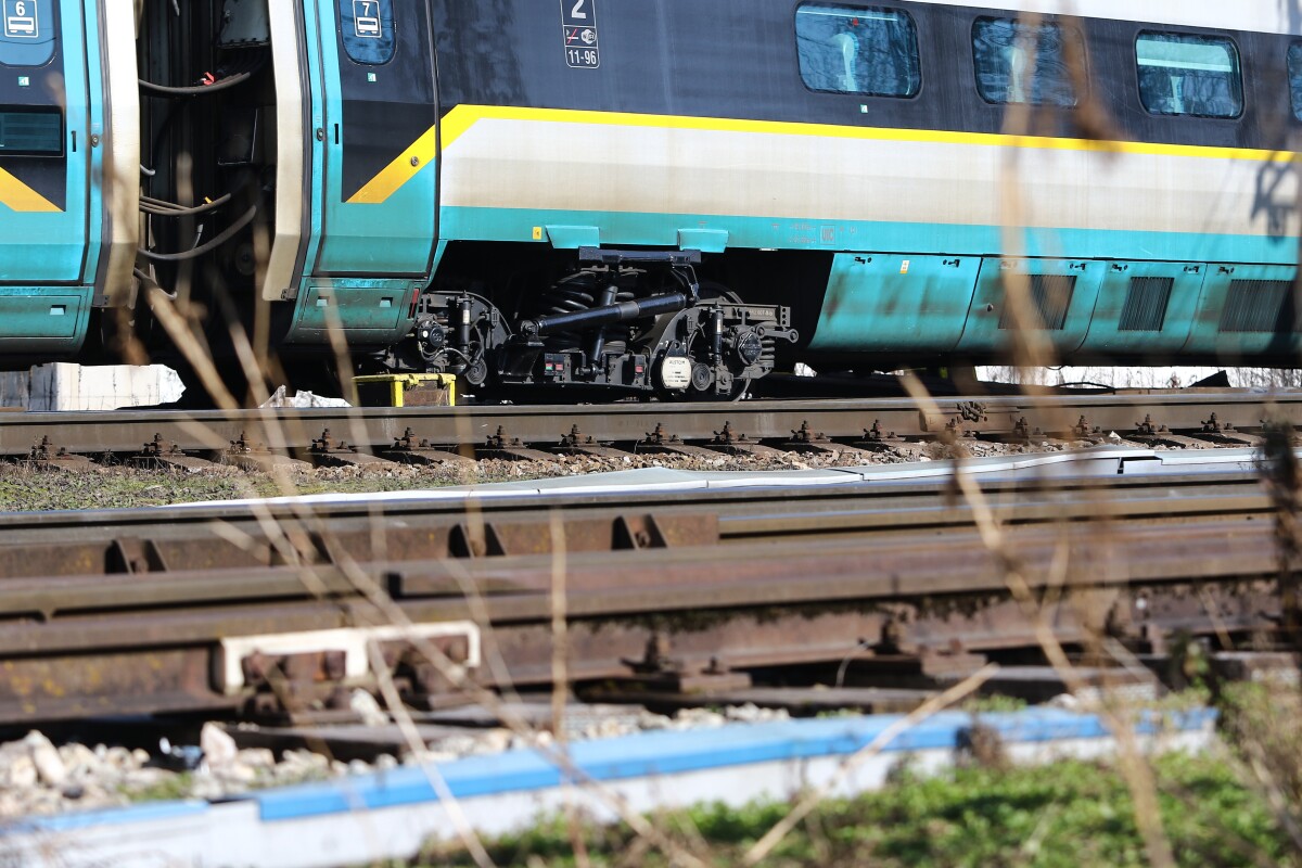 Vykoľajený vlak v Žiline