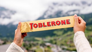 Čokoláda Toblerone príde o ikonickú horu Matterhorn. Dôvodom je sťahovanie výroby na Slovensko