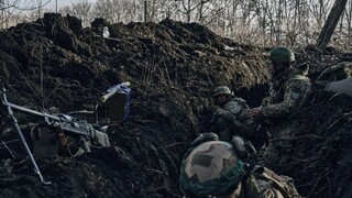 Ukrajinci pravdepodobne v Bachmute vykonávajú obmedzený taktický ústup, uviedol americký inštitút