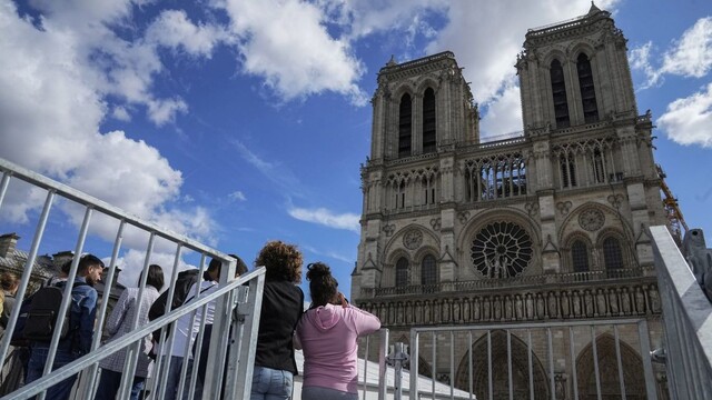 Rekonštrukcia katedrály Notre Dame v Paríži napreduje. Pre verejnosť ju otvoria v decembri budúceho roku