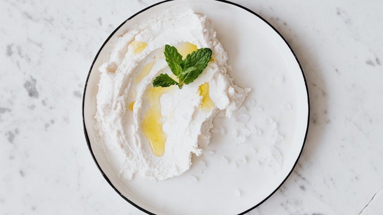 Päť zdravých receptov s cottage cheese: Pripravte si nátierku, cestoviny a ochutnajte ho na sladko