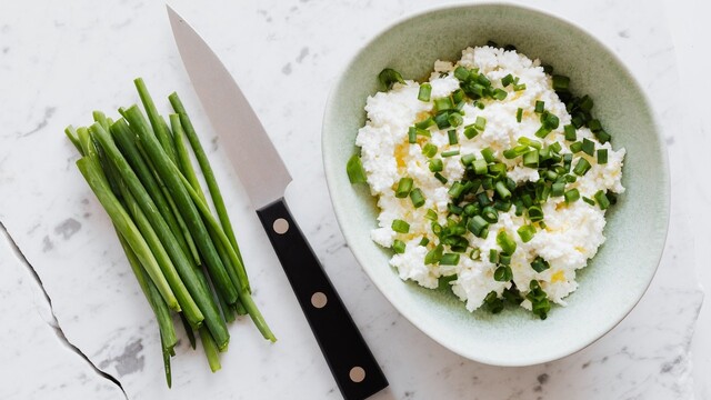 Nátierky so syrom cottage