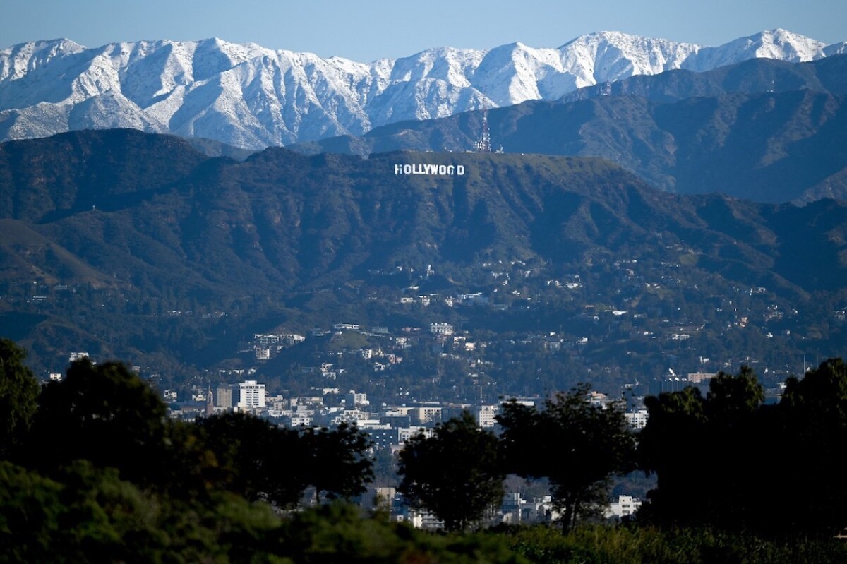 Hollywood sign