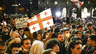 Gruzínsky parlament ustúpil demonštrantom, zamietol sporný zákon o zahraničných agentoch
