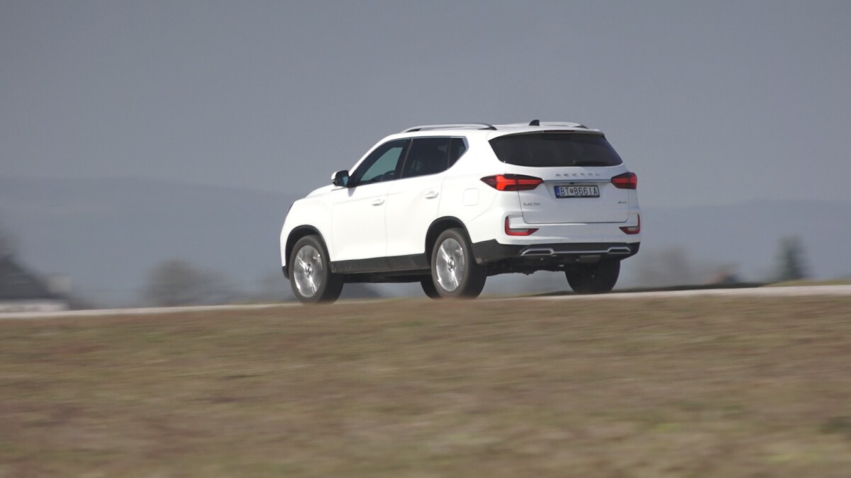 SsangYong Rexton 2