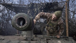 Ukrajina aj Rusko tvrdia, že za 24 hodín padli okolo Bachmutu stovky protivníkov
