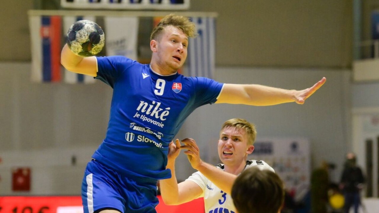 Slovenskí hádzanári zdolali Fínov v druhej fáze kvalifikácie na ME, stále živia šancu na postup
