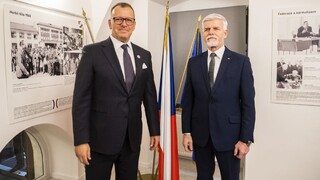 Český prezident Pavel chce upevniť spoluprácu spoločnými cestami, rokoval s Kollárom