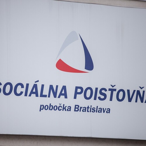 Druhý pilier pre prvopoistencov je povinný. Ak doň nevstúpia, urobí to za nich Sociálna poisťovňa