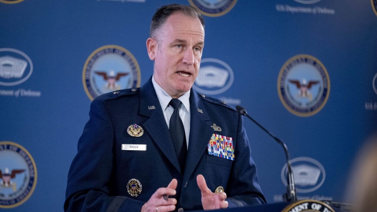 Zrážka zrejme spôsobila škody aj na ruskej stíhačke, vyhlásil hovorca Pentagónu