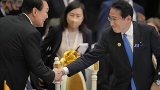 Juhokórejský prezident pricestoval do Japonska, stretol sa s tamojším premiérom Kišidom