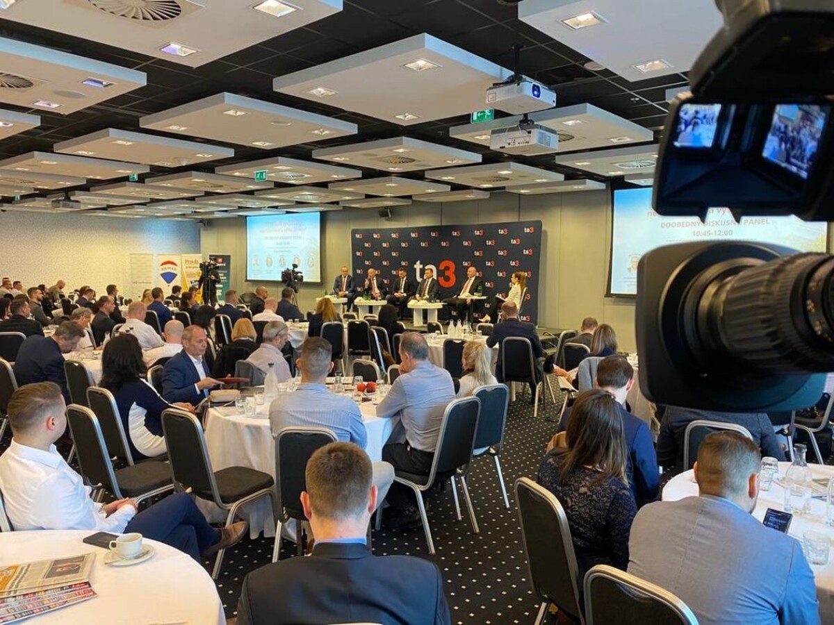 Realitná konferencia ta3