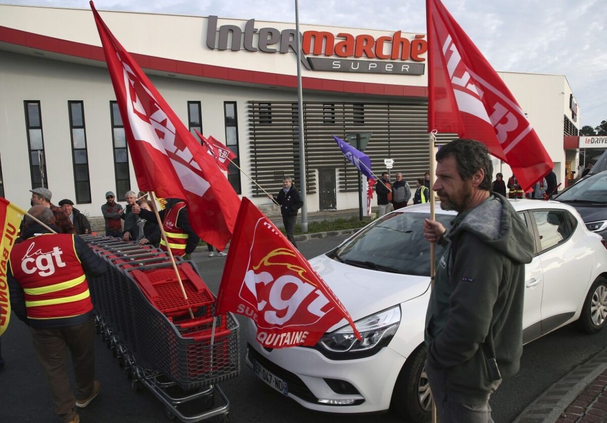 Protesty proti dôchodkovej reforme vo Francúzsku