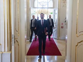Kto zastúpi Eduarda Hegera na ministerstve financií?