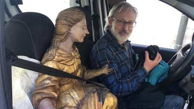 Pavel Fabian, Ing. arch. so zachránenou sochou