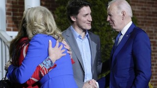 Biden a Trudeau sa zaviazali spoločne postaviť autoritárskym režimom