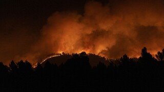 Španielom sa podarilo dostať požiar pod kontrolu, evakuovaných bolo osem obcí