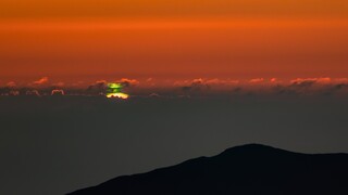 Fotografi zo Slovenska a Česka zachytili na oblohe vzácny zelený záblesk. Ich záber sa stal snímkou dňa NASA