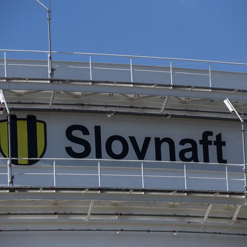 Slovnaft nesúhlasí s novelou zákona o solidárnom príspevku. Žiada prezidentku o vetovanie