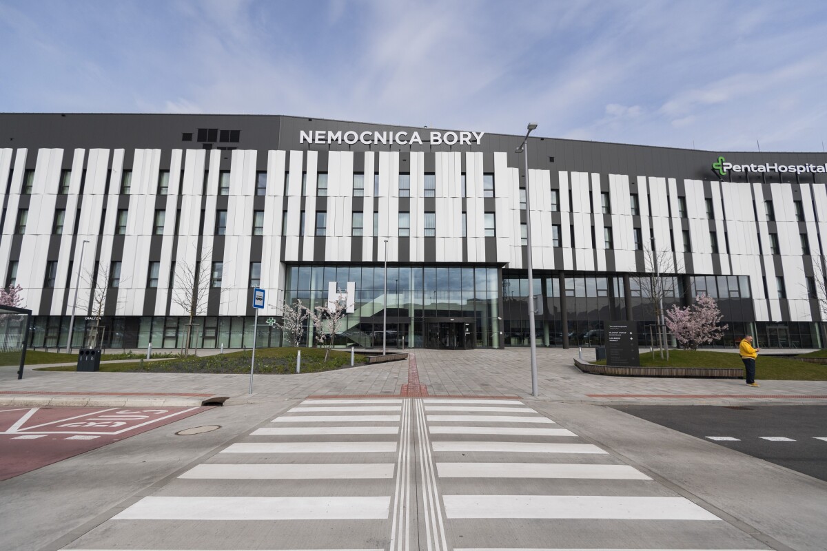 Na snímke nová Nemocnica Bory.