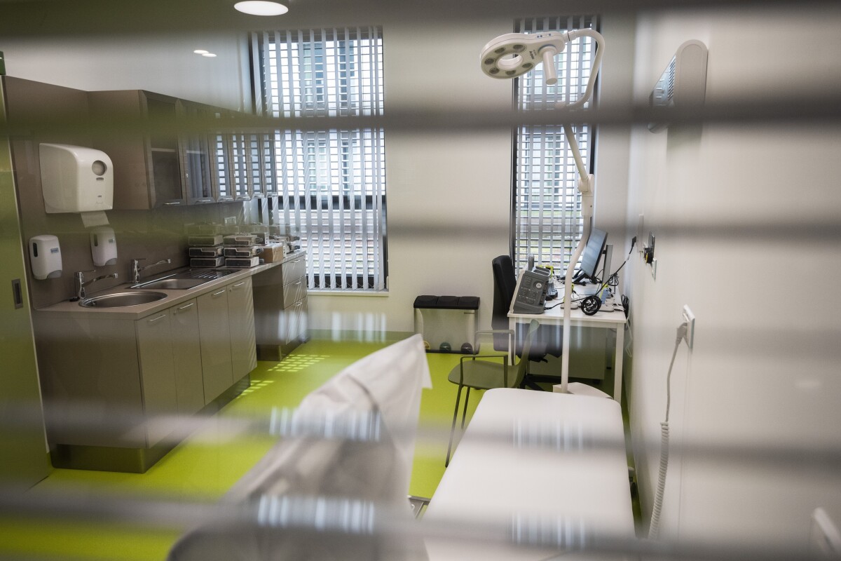 Na snímke vyšetrovňa.