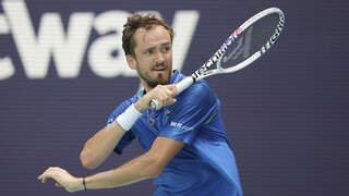Medvedev vyradil Chačanova, vo finále turnaja v Miami sa stretne so Sinnerom