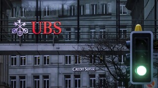 Švajčiarska prokuratúra si posvieti na fúziu bánk UBS a Credit Suisse, začala vyšetrovanie