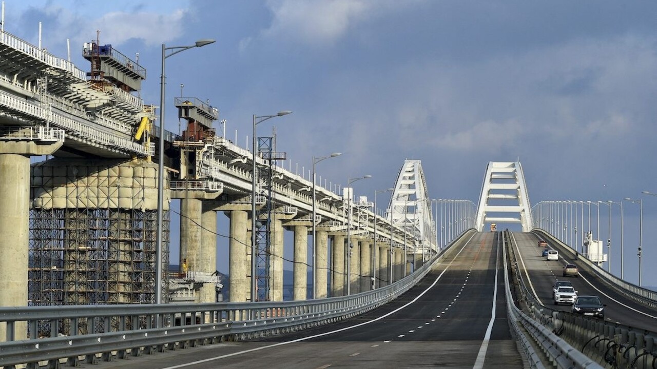 Kerčský most padne, Sevastopoľ premenujú. Kyjev predstavil plán, čo urobí po oslobodení Krymu