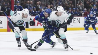 NHL: Tatar asistoval pri výhre New Jersey, jeho spoluhráč Mercer sa blysol hetrikom