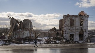 Rusi pokračujú v útokoch. Naďalej sa zameriavajú na Bachmut či Lyman