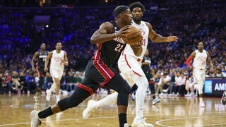 NBA: Phoenix zdolal Denver, Miami zvíťazilo vo Philadelphii