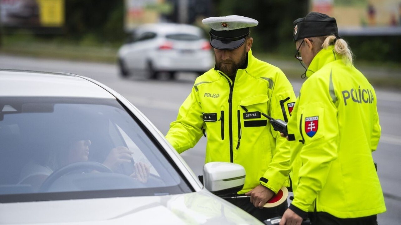Polícia počas sviatkov posilní kontroly, zameria sa najmä na prítomnosť alkoholu u vodičov
