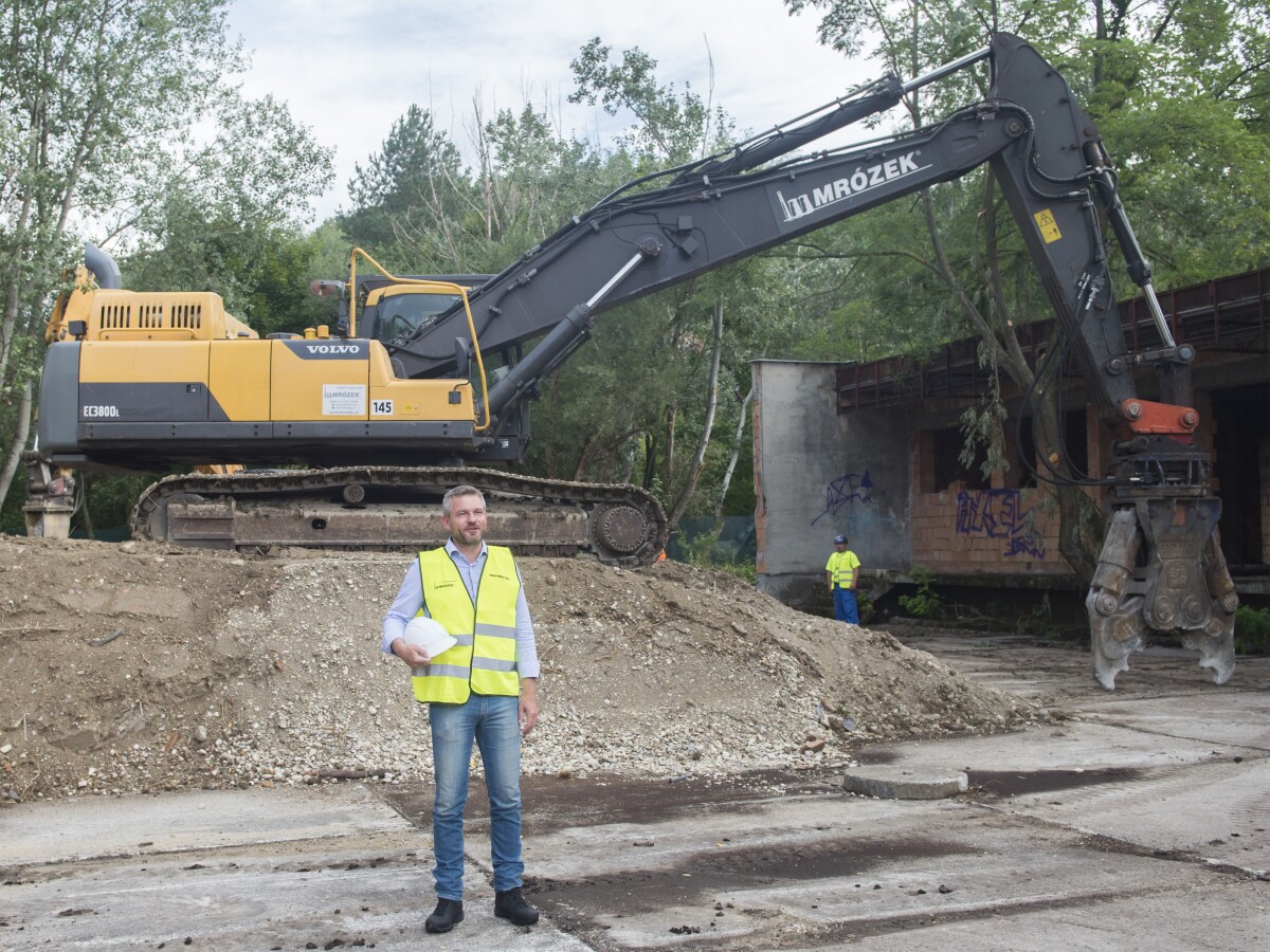 Peter Pellegrini odštartoval búranie v lete 2019