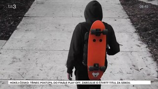 Premyslene upravený skejtbord sa nasadzuje a sníma z vlastného bahohu